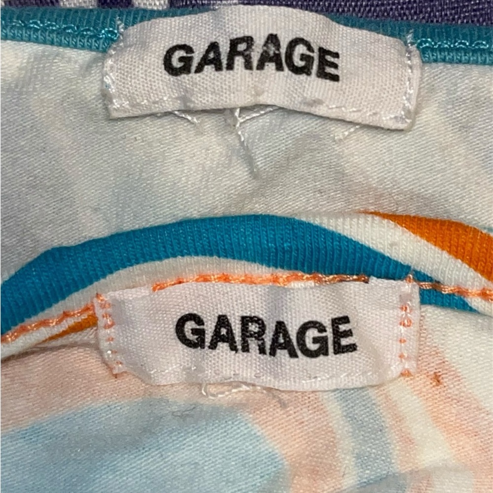 Cropped Halter Tops - Picture 2 of 2